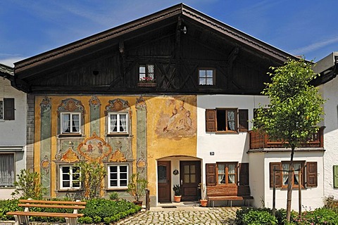 Lueftlmalerei traditional mural, 1764, by Franz Karner, on an old farmhouse, Im Gries, Goethestrasse 28, Mittenwald, Upper Bavaria, Bavaria, Germany, Europe