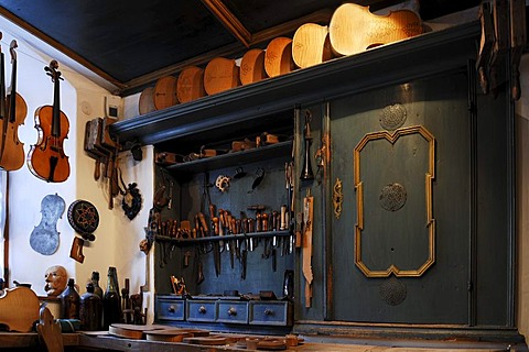 Workshop of a violin maker, Geigenbaumuseum violin museum, Ballenhausgasse 3, Mittenwald, Upper Bavaria, Bavaria, Germany, Europe