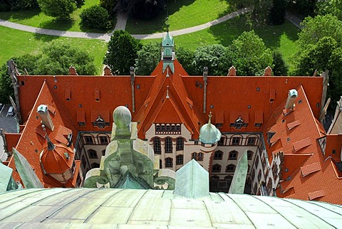 New town hall and Maschpark, Hannover, Lower Saxony, Germany, Europe