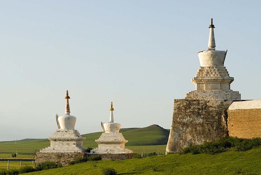 Stupa of the outer wall of the Erdene Zuu Khiid Monastery, Karakorum, Kharkhorin, Oevoerkhangai province, Mongolia, Asia