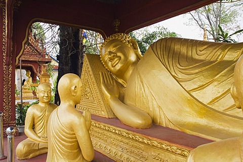 Reclining Buddha figure at the Wat Krom Temple, Sihanouk Ville, Cambodia, Indochina, Southeast Asia