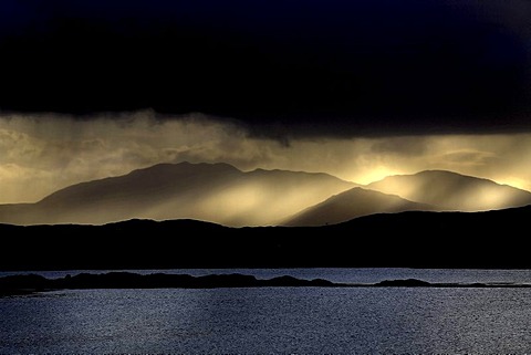 Connemara landscape at sunrise, Roundstone, County Galway, Republic of Ireland, Europe