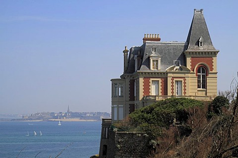 Villa in Dinard, view to St. Malo, Ille-et-Vilaine, Region Bretagne, France, Europe