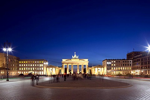 Brandenburg Gate, Pariser Platz square, Berlin-Mitte, Berlin, Germany, Europe