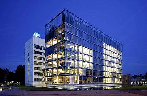 Headquarters of Gelsenwasser utilities company, Gelsenkirchen, Ruhr Area, North Rhine-Westphalia, Germany, Europe