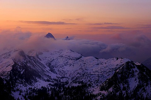 Mountain peaks with clouds at sunrise, at dawn, Graen, Tannheimertal valley, Ausserfern, Tyrol, Austria, Europe