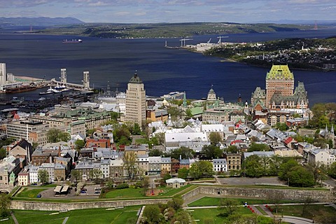 Historic town centre of Quebec City with the harbour and the St. Lawrence River, Quebec City, Quebec, Canada