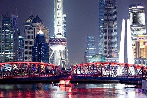 Illumined skyline at night, Waibaidu Bridge, Suzhou Creek, Lujiazui Financial District, Oriental Pearl Tower, Shanghai, China, Asia