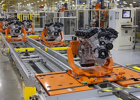 Engines move along the assembly line on automated transport platforms at Chrysler's Trenton South Engine Plant, which makes the new Pentastar V-6 engine, Trenton, Michigan, USA