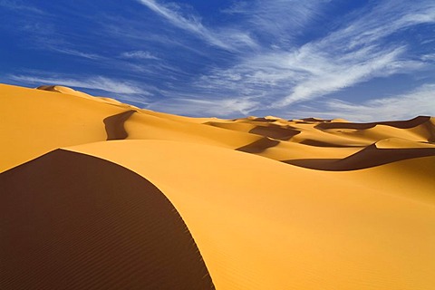 Sand dunes in the Libyan desert, Sahara, Libya, North Africa, Africa