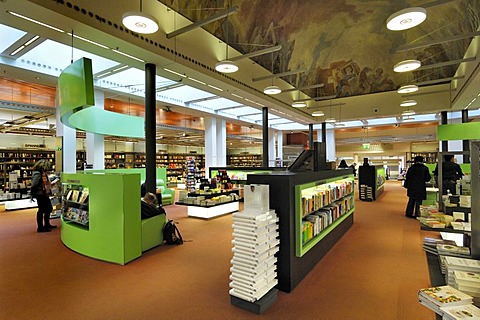 Bookstore, Fuenf Hoefe shopping gallery, Munich, Bavaria, Germany, Europe