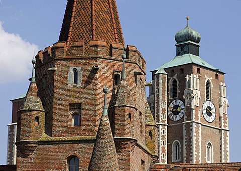 Minster, Kreuztor Gate, Ingolstadt, Bavaria, Germany, Europe