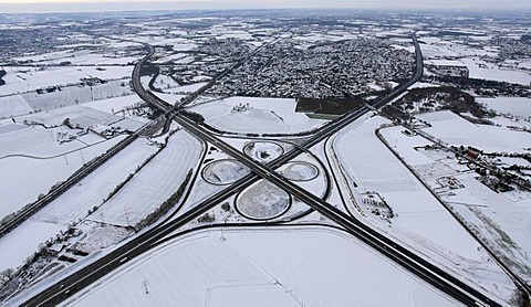 Aerial photo, Kamen cross, junction A1 A2, Kamen, Ruhr Area, North Rhine-Westphalia, Germany, Europe