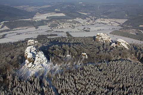 Aerial photo, Bruchhauser Steine, four large porphyry rocks located on a mountain, snow, winter, Olsberg, Sauerland, North Rhine-Westphalia, Germany, Europe