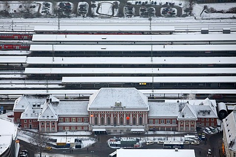 Aerial photo, Central Railway Station in the snow, Hamm, Ruhr area, North Rhine-Westphalia, Germany, Europe