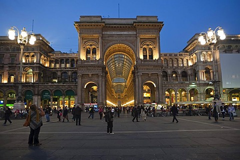 Galleria Vittorio Emanuele II shopping mall, arcade, Milan, Lombardy, Italy, Europe, PublicGround