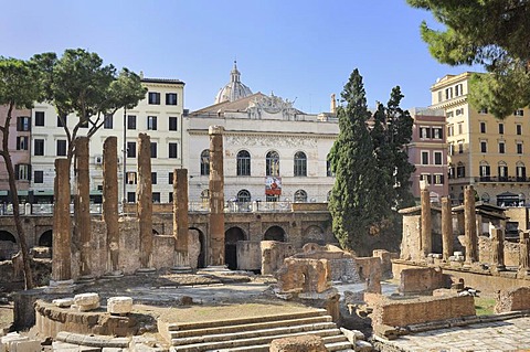 Temple B, Largo di Torre Argentina square, Rome, Lazio, Italy, Europe