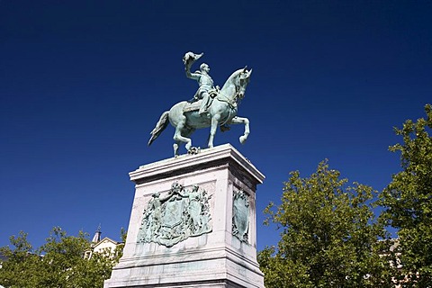 Place Guillaume II square with equestrian statue of Wilhelm II in Luxembourg City, Luxembourg, Europe