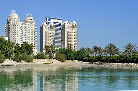 Falcon and Pearl Towers, Doha Hilton Hotel, Doha, Emirate of Qatar, Middle East, Asia