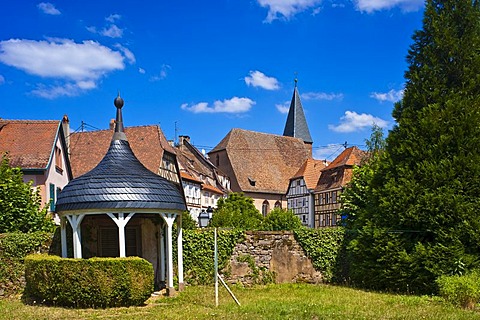 Ensemble of buildings on the Rue du Presbytere with the Protestant Church of Saint John, Paroisse Protestante Saint Jean, Wissembourg, Vosges du Nord nature park, Vosges mountains, Alsace, France, Europe