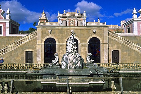 Fountain in the park of Palacio de Estoi, Estoi, Algarve, Portugal, Europe