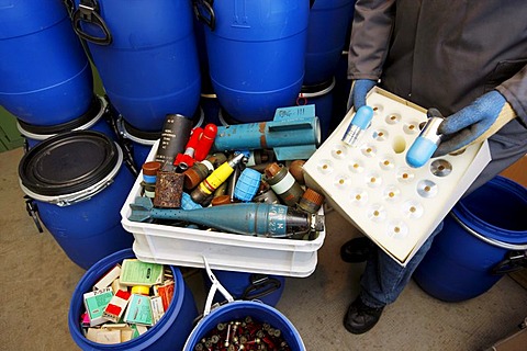 Illegal private arms and ammunition, delivered and collected at the Landesamt fuer Zentrale Polizeiliche Dienste, Central Institute for Police Equipment and Technical Service, LZPD, North Rhine-Westphalia, Germany, Europe