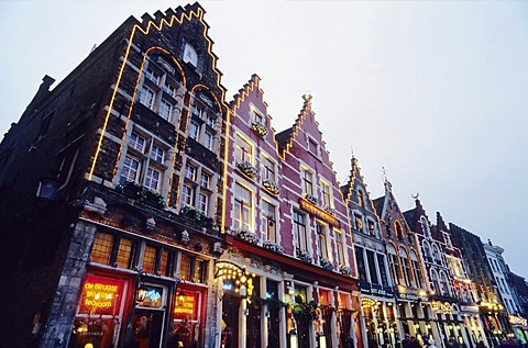 Medieval town houses on the market square, festive lighting, Bruges, West Flanders, Belgium, Europe