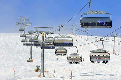 Ski-lift on Mt. Seebuck, an outlier of the 1493m high Mt. Feldberg in the Black Forest, Landkreis Breisgau-Hochschwarzwald district, Baden-Wuerttemberg, Germany, Europe