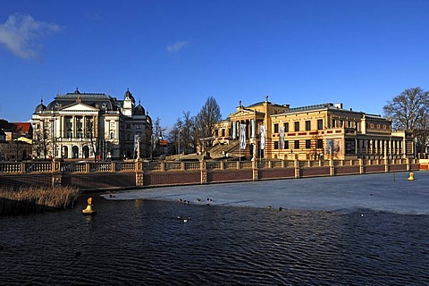 Schwerin Theater on the left, Neoclassical style dated to 1882, Schwerin State Art Museum at the right, Lake Schwerin, Alter Garten, Schwerin, Mecklenburg-Western Pomerania, Germany, Europe