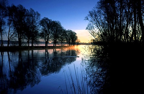 Sunrise at Lake Chiemsee, Chiemgau, Upper Bavaria, Germany, Europe