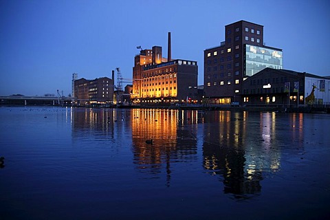 Duisburg Inner Harbour with the renovated warehouses of Kueppersmuehle and Werhahnmuehle, North Rhine-Westphalia, Germany, Europe