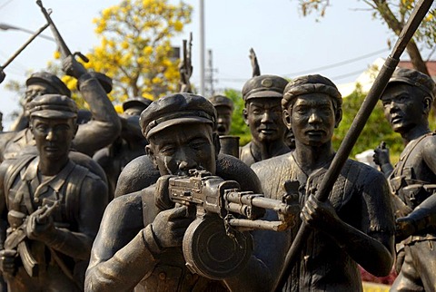 Bronze statues of Soldiers of the Second Indochina War, Army Museum, Vientiane, Laos, Southeast Asia, Asia