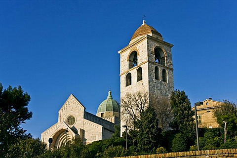 Church, Duomo of San Ciriaco, Romanesque architecture, Ancona, Marche, Italy, Europe