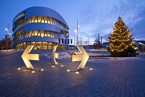 Mercedes-Benz Museum in the evening, lights, Christmas time, Christmas tree, winter, modern architecture, Daimler, Stuttgart, Baden-Wuerttemberg, Germany, Europe