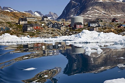 Tiniteqilaq, a hunters settlement in Sermilik Fjord, Ammassalik District, East Greenland, Greenland, Denmark, Europe