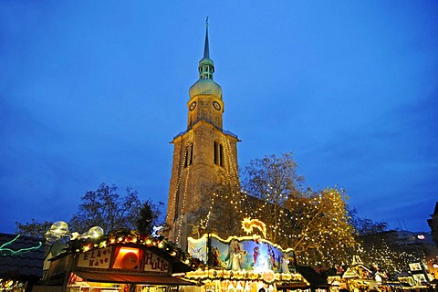 Reinoldikirche, Church of St. Reinoldus, Christmas market, Dortmund, North Rhine-Westphalia, Germany, Europe