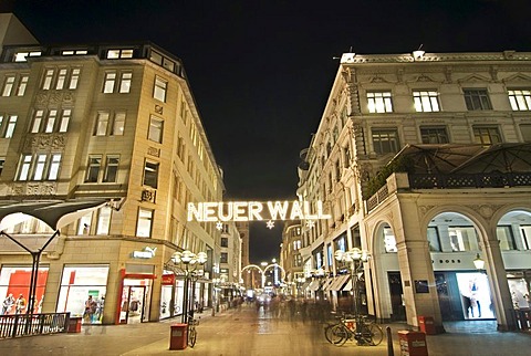 Neuer Wall street with Christmas lights and Schleusenbruecke lock bridge in Hamburg, Germany, Europe