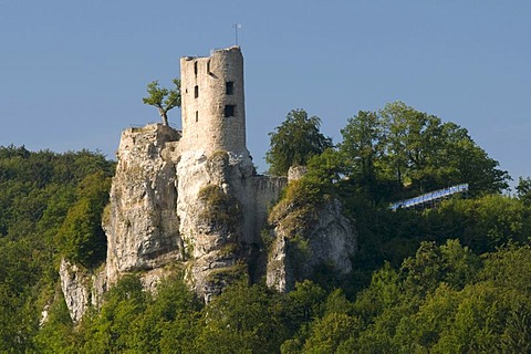 Ruins of Neideck Castle over Wiesenttal, Franconian Switzerland, Franconia, Bavaria, Germany, Europe