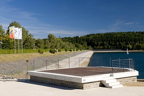 Platform and dam of the Sorpestausees reservoir, Naturpark Homert nature preserve, Sauerland region, North Rhine-Westphalia, Germany, Europe