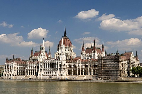 Parliament on the banks of the Danube river, Budapest, Hungary, Europe