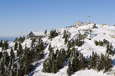 Summit cross and Zwieseler Huette mountain hut on Grosser Arber, 1456m, Bavarian Forest Nature Park, Bavaria, Germany, Europe