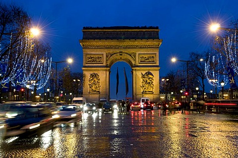 Arc de Triomphe on the Champs-Elysees, Christmas decoration, night shot, Paris, France, Europe