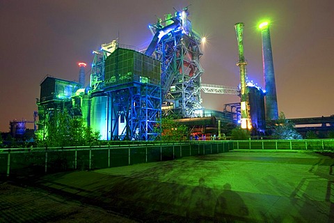 Night shot of the former Meidericher Eisenhuette ironworks, Landschaftspark Duisburg Nord landscape park, Route der Industriekultur Route of Industrial Heritage, Essen, Ruhrgebiet region, North Rhine-Westphalia, Germany, Europe