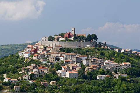 Mountain village of Motovun, Mirna valley, Istria, Croatia, Europe