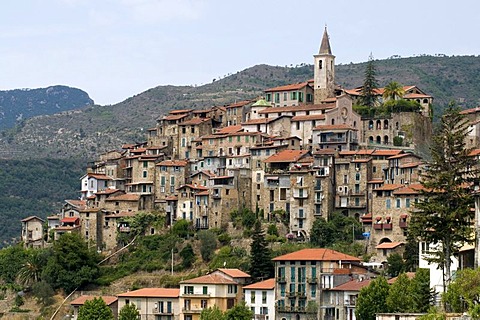 Mountain village of Apricale, Riviera, Liguria, Italy, Europe