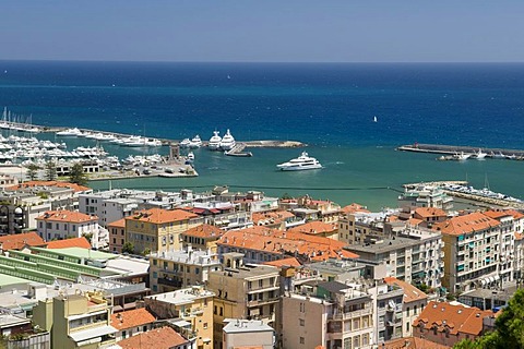 View of the town and port, San Remo, Riviera, Liguria, Italy, Europe