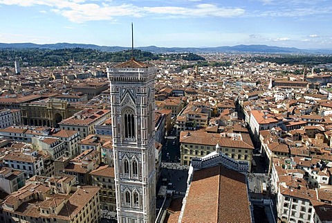 City view with the Duomo or Santa Maria del Fiore cathedral, UNESCO World Heritage Site, Florence, Tuscany, Italy, Europe