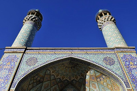 Iwan and minarets of the historic Friday or Congregational Mosque in Hamadan, Hamedan, Iran, Persia, Asia