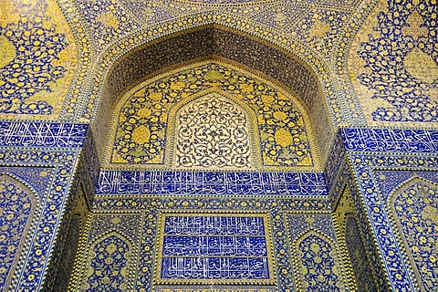 Colorful faience tiles in the central prayer hall of Shah or Imam, Emam Mosque at Meidan-e Emam, Naqsh-e Jahan, Imam Square, UNESCO World Heritage Site, Esfahan, Isfahan, Iran, Persia, Asia