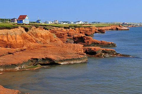 Red cliffs at La Grande Echouerie, Ile du Cap aux Meules, Iles de la Madeleine, Magdalen Islands, Quebec Maritime, Canada, North America